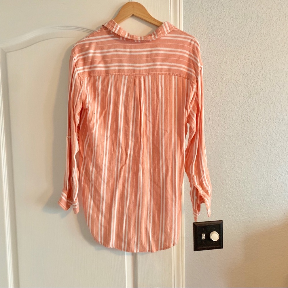Button down top - Picture 3 of 3